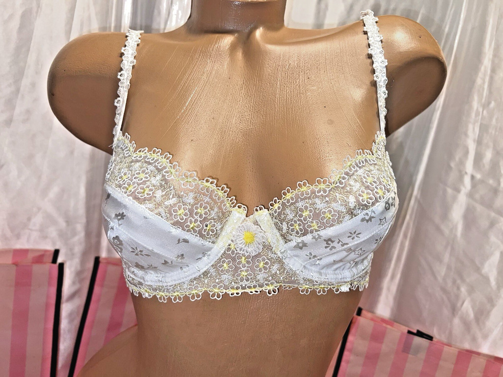 For Love & Lemons Bra For Victoria’s Secret 32C 3D Daisy Bra $99